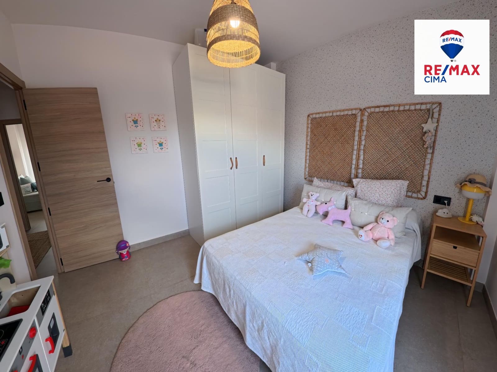 4 bedroom Villa for sale in Zujar - € 255,000 (Ref: 9257554)