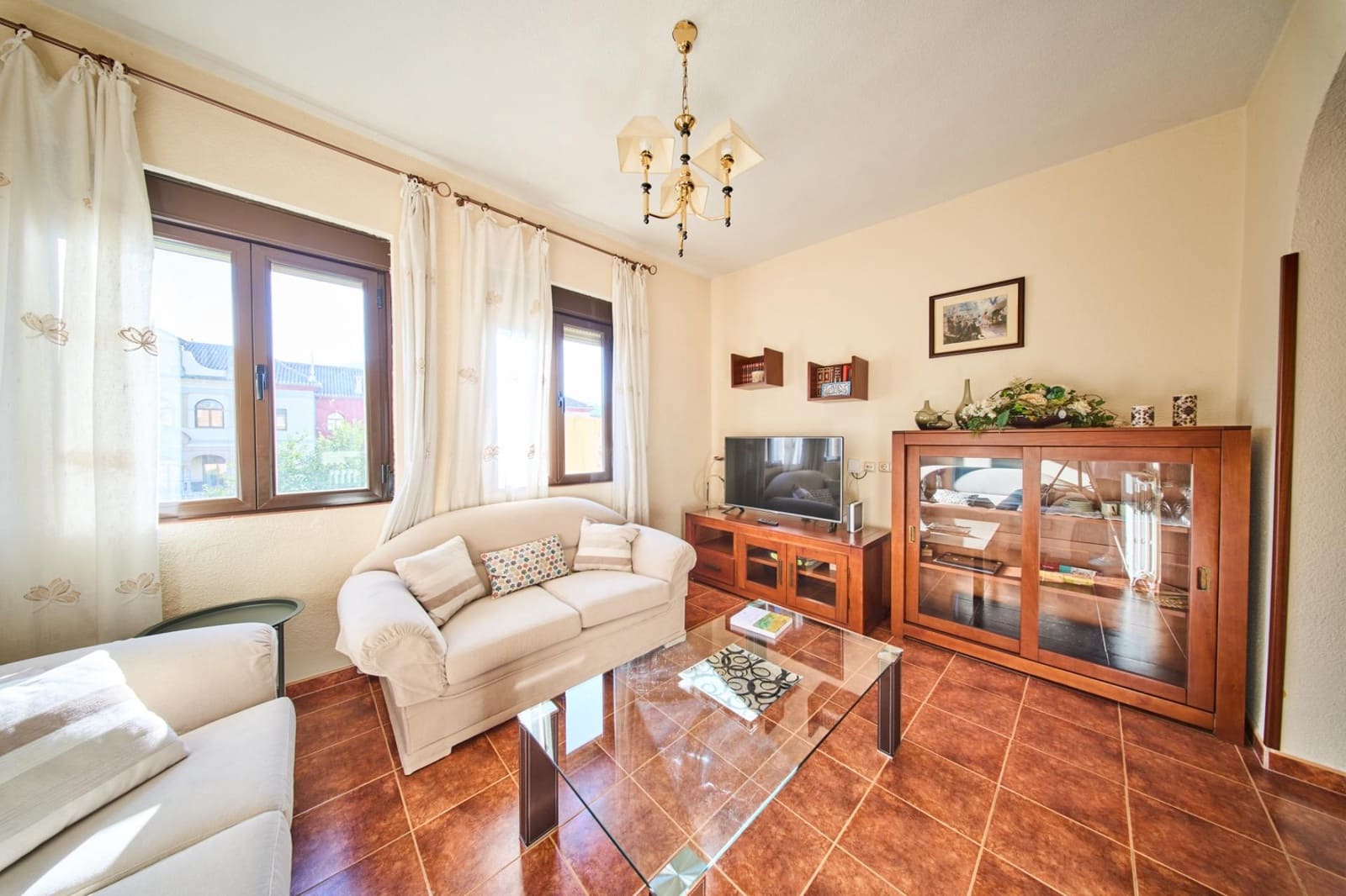 3 bedroom Flat for rent in Granada city - € 960 (Ref: 9257555)