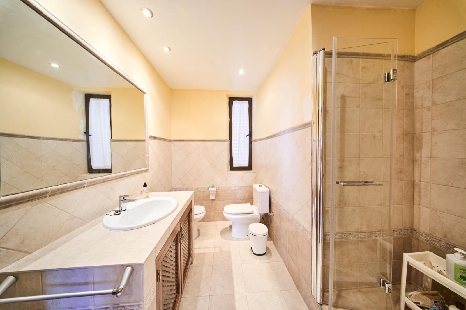3 bedroom Flat for rent in Granada city - € 960 (Ref: 9257555)