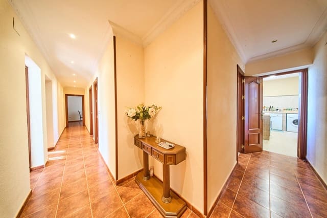 Appartement de 3 chambres à louer à Grenade ville - 960 € (Ref: 9257555)