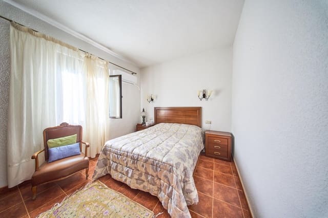 Appartement de 3 chambres à louer à Grenade ville - 960 € (Ref: 9257555)