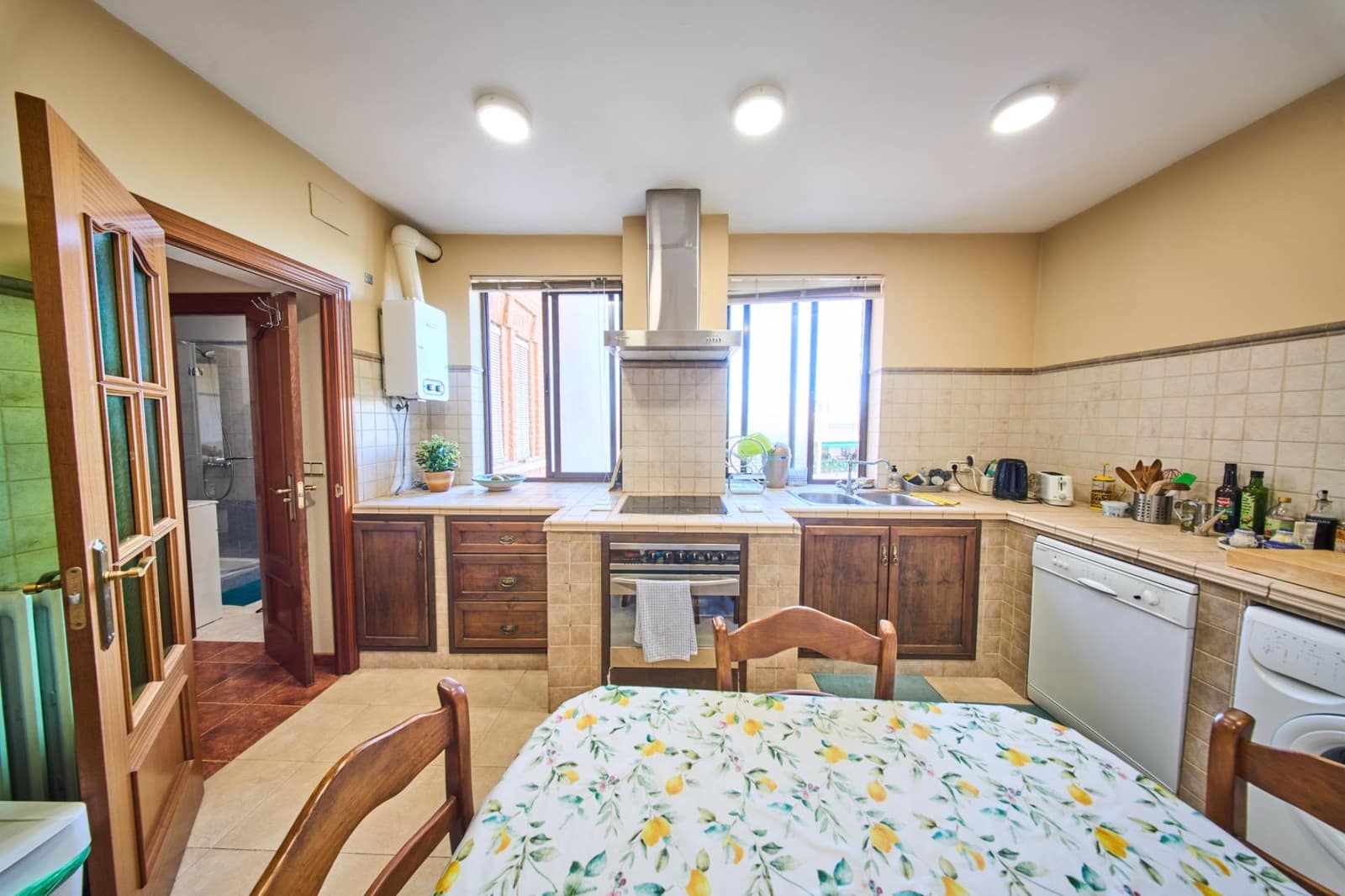 3 bedroom Flat for rent in Granada city - € 960 (Ref: 9257555)