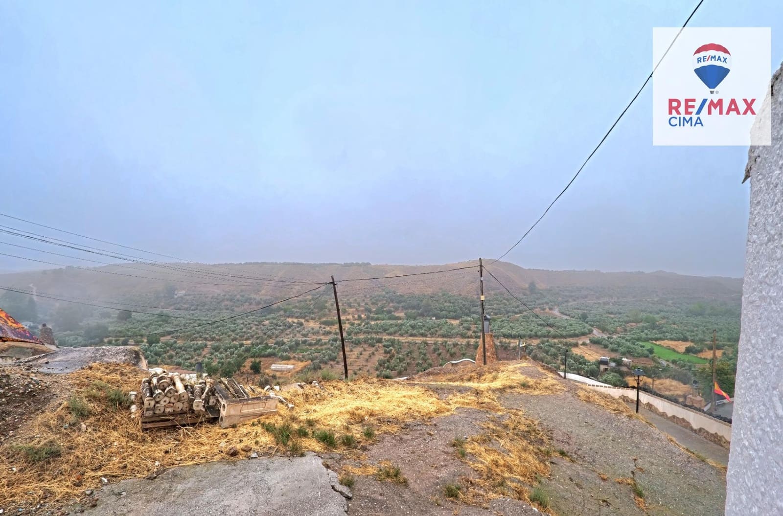 4 bedroom Townhouse for sale in Freila with garage - € 55,000 (Ref: 9272795)