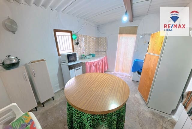 4 makuuhuone Omakotitalo myytävänä paikassa Freila mukana 
autotalli - 55 000 € (Ref: 9272795)