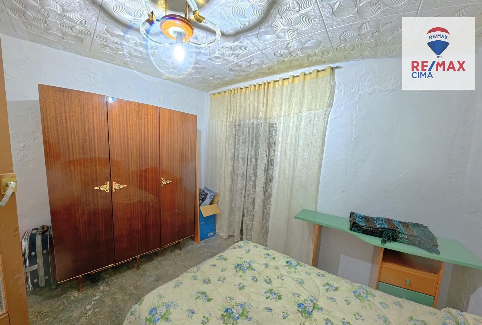 4 bedroom Townhouse for sale in Freila with garage - € 55,000 (Ref: 9272795)