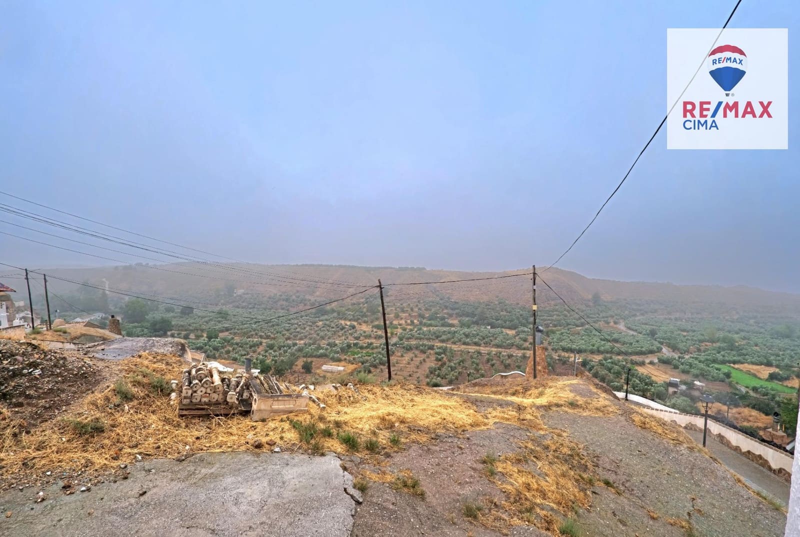 4 bedroom Townhouse for sale in Freila with garage - € 55,000 (Ref: 9272795)