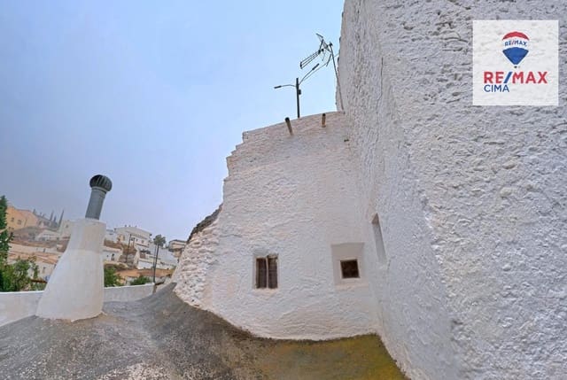 4 makuuhuone Omakotitalo myytävänä paikassa Freila mukana 
autotalli - 55 000 € (Ref: 9272795)