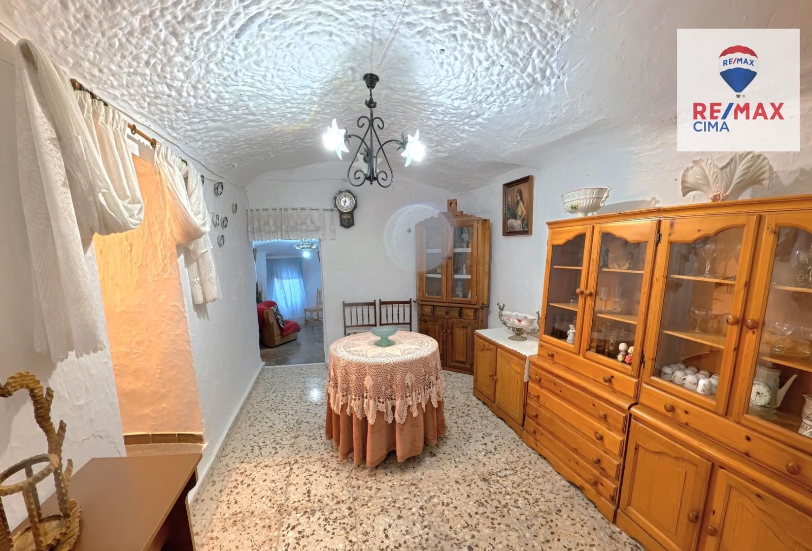 4 bedroom Townhouse for sale in Freila with garage - € 55,000 (Ref: 9272795)