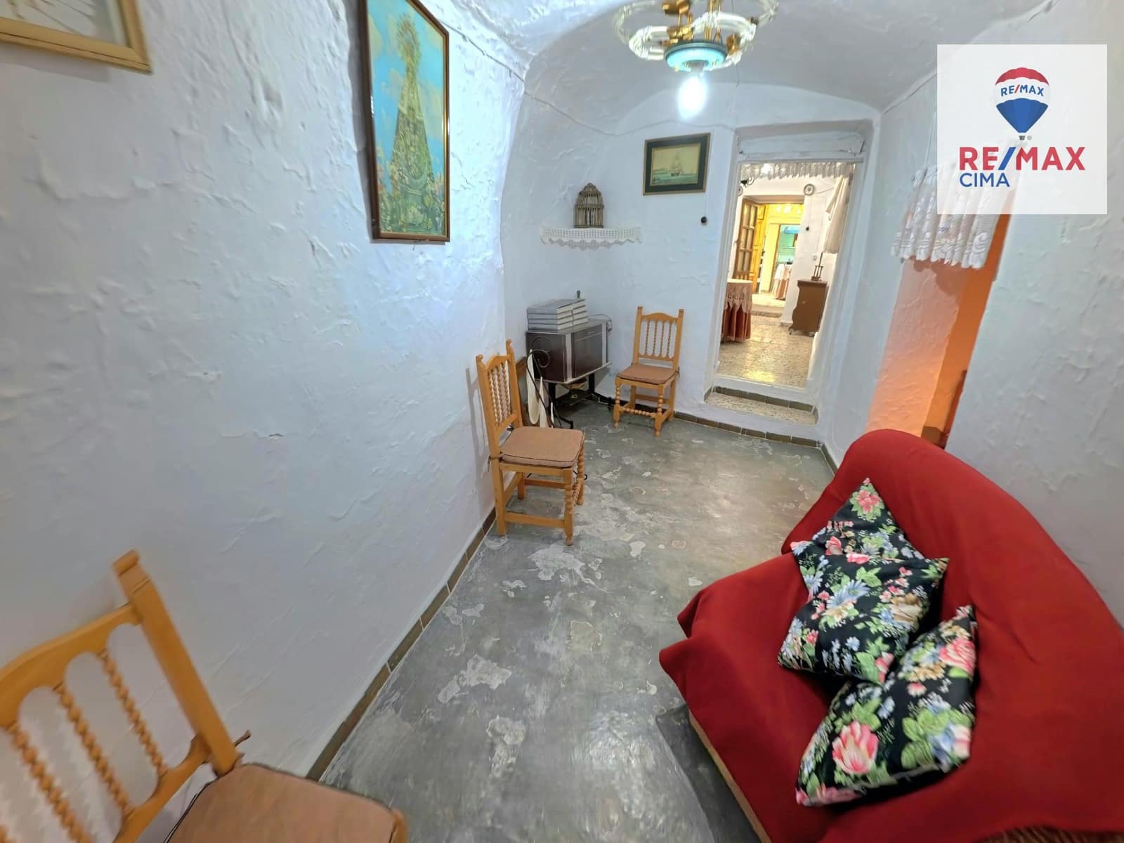 4 bedroom Townhouse for sale in Freila with garage - € 55,000 (Ref: 9272795)