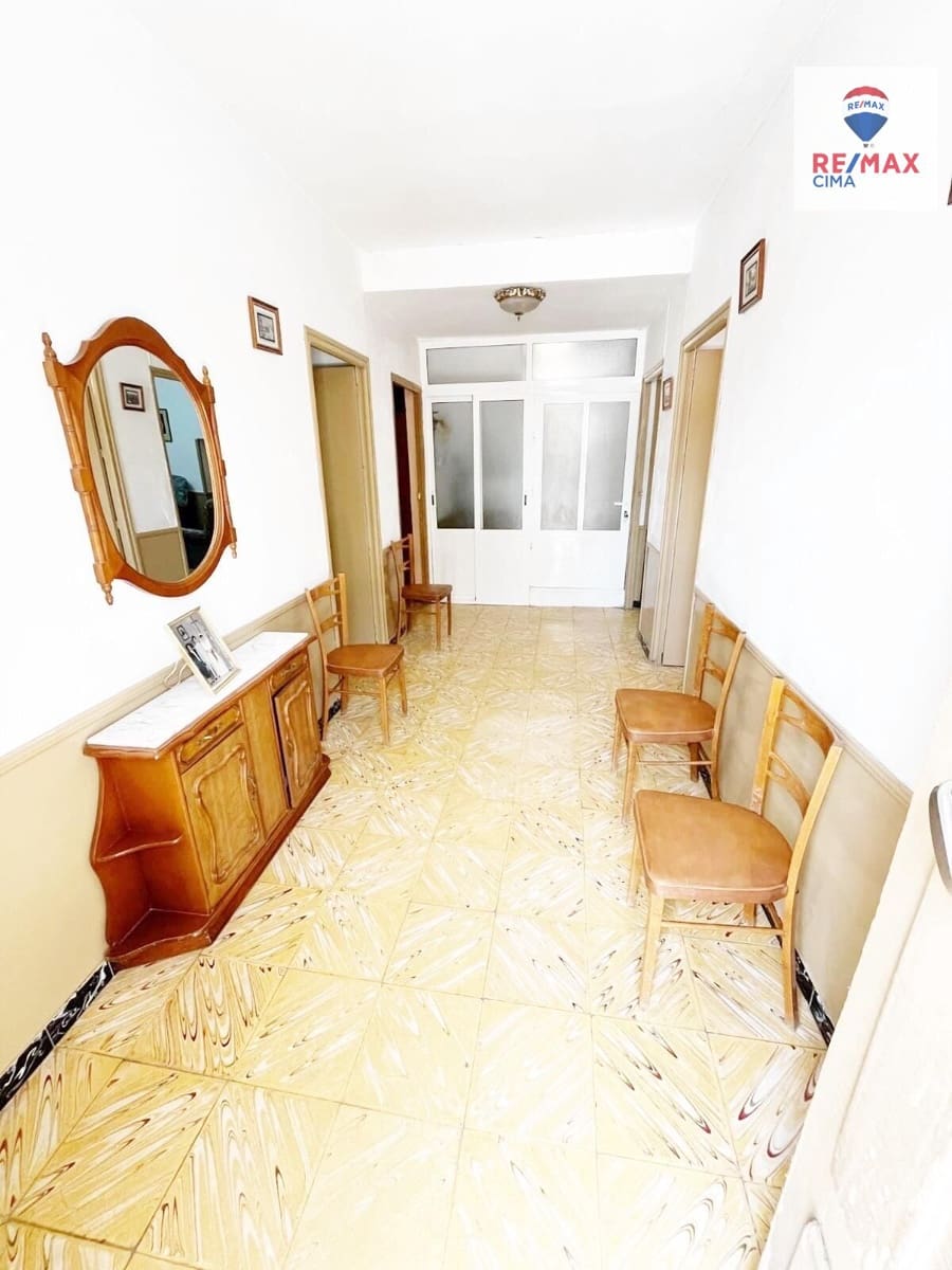 5 bedroom Townhouse for sale in Cortes de Baza - € 75,000 (Ref: 9272796)