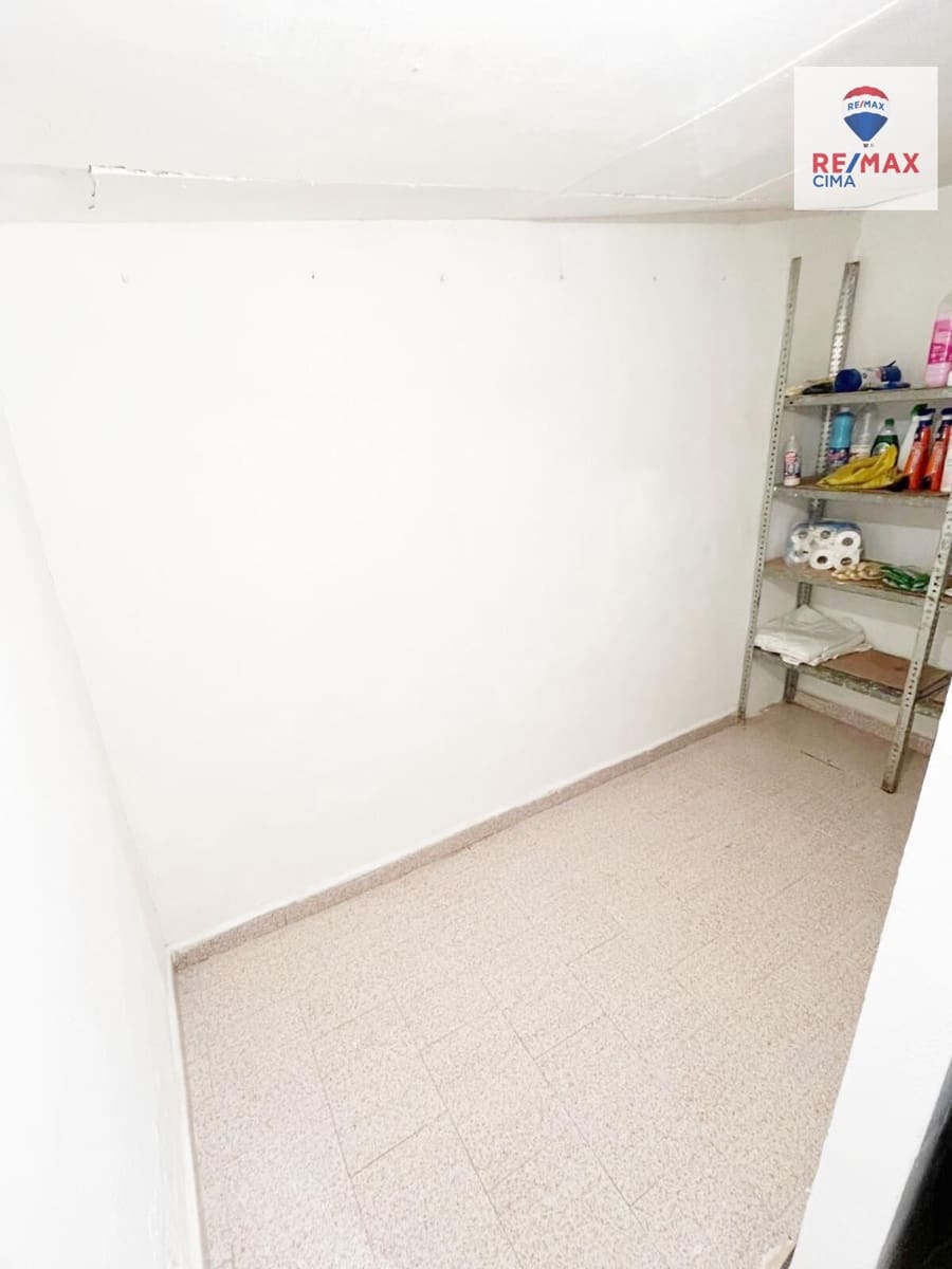 5 bedroom Townhouse for sale in Cortes de Baza - € 75,000 (Ref: 9272796)