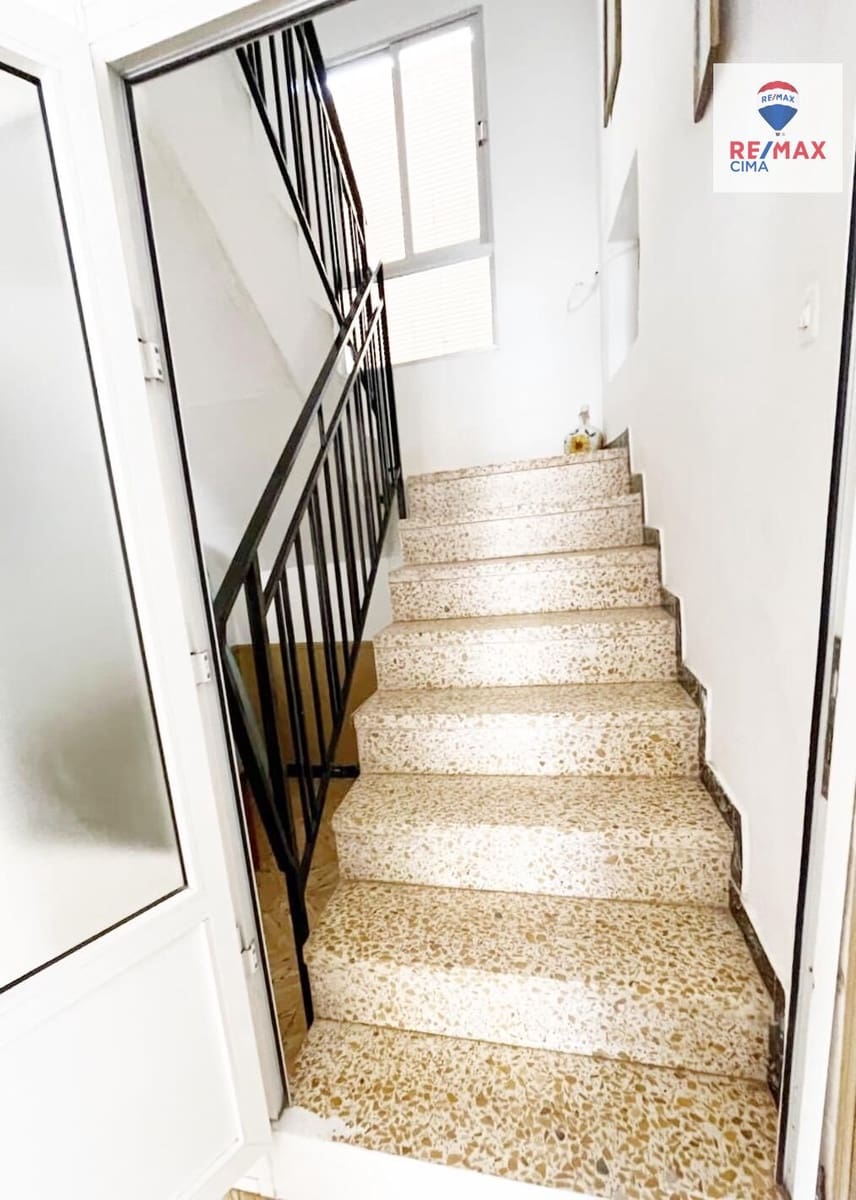 5 bedroom Townhouse for sale in Cortes de Baza - € 75,000 (Ref: 9272796)