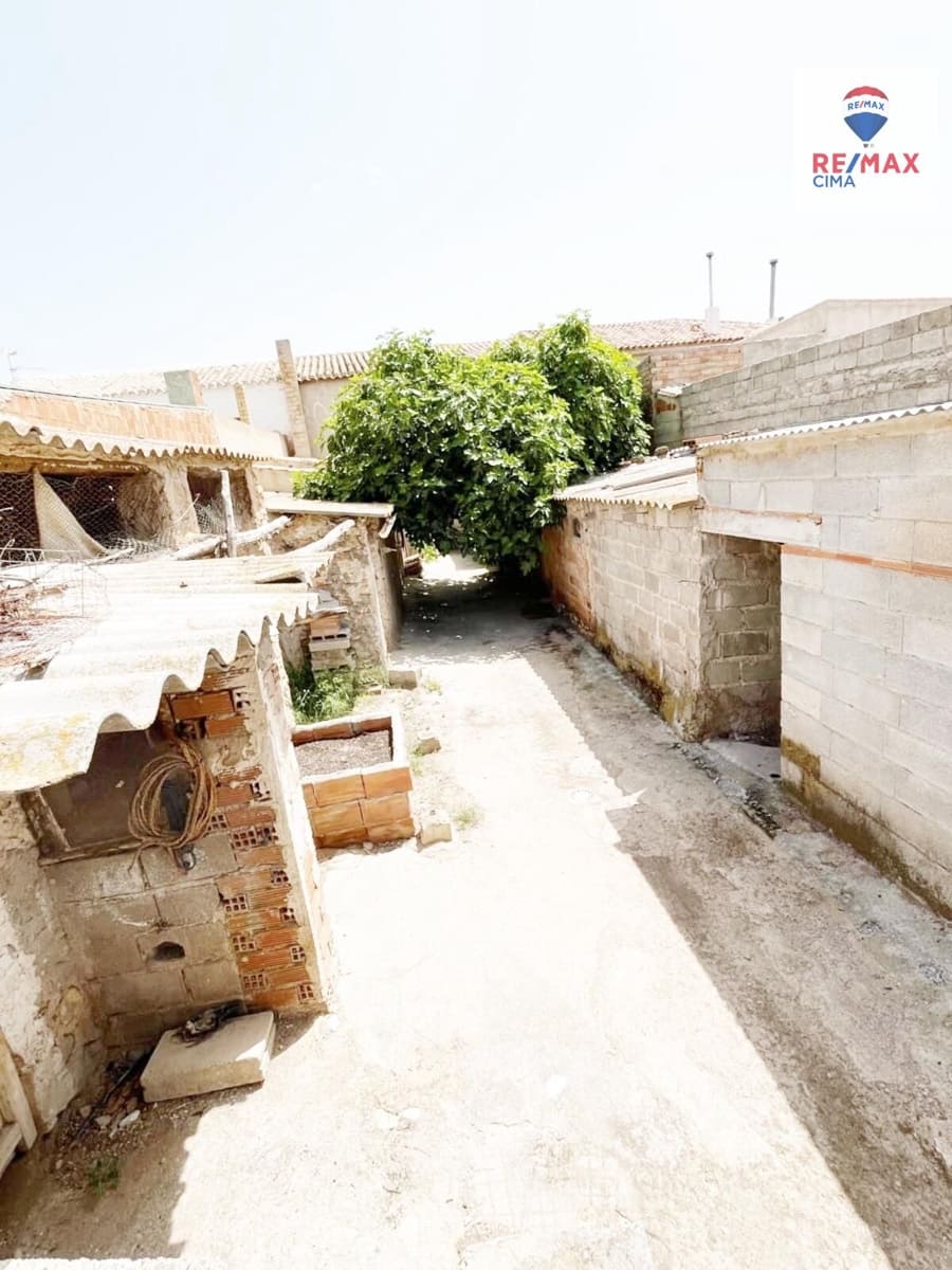 5 bedroom Townhouse for sale in Cortes de Baza - € 75,000 (Ref: 9272796)