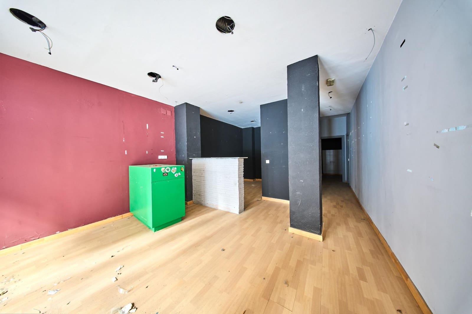 Komercyjne na sprzedaż w Miasto Grenada - 162 000 € (Ref: 9285385)