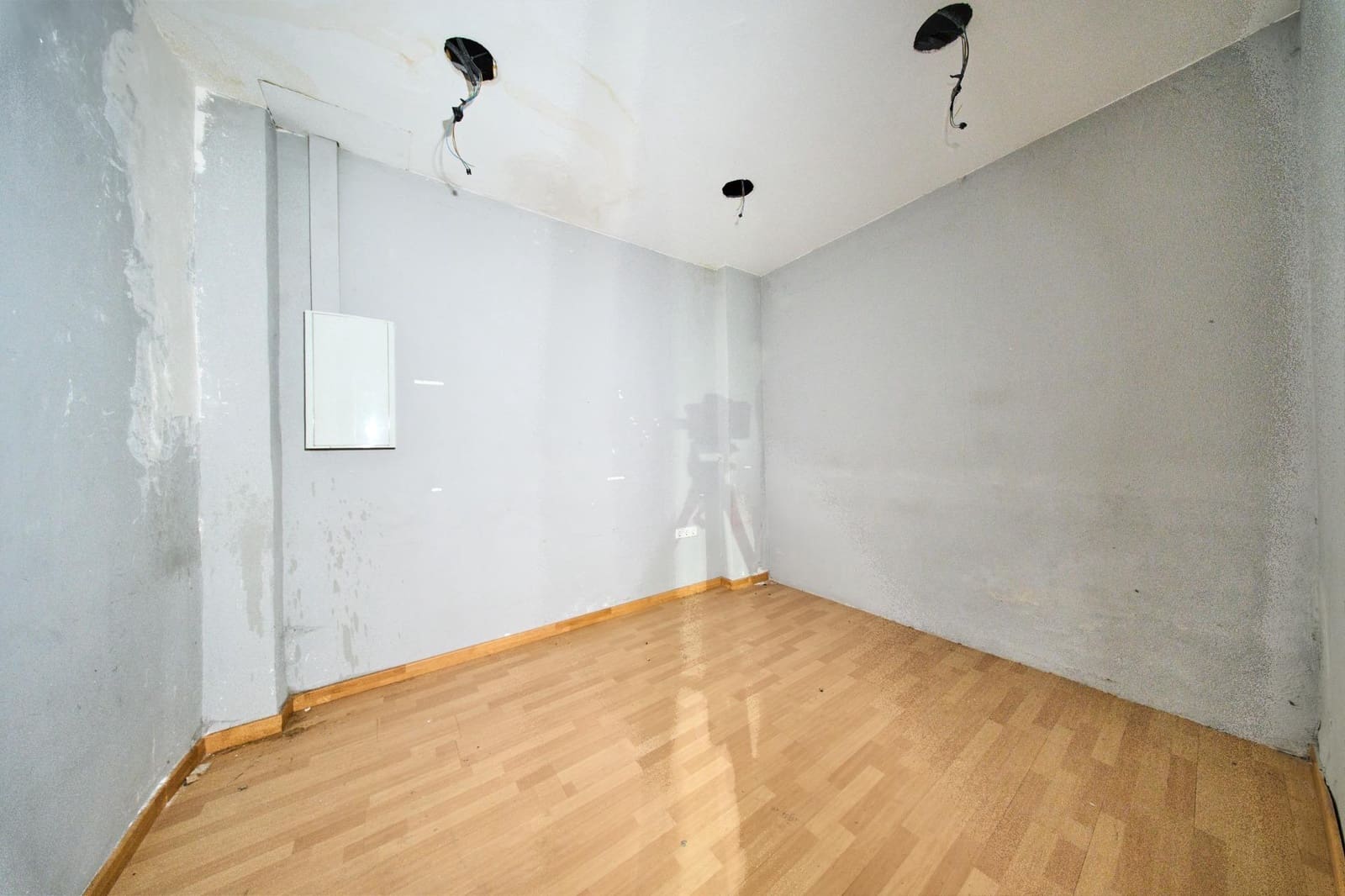 Komercyjne na sprzedaż w Miasto Grenada - 162 000 € (Ref: 9285385)