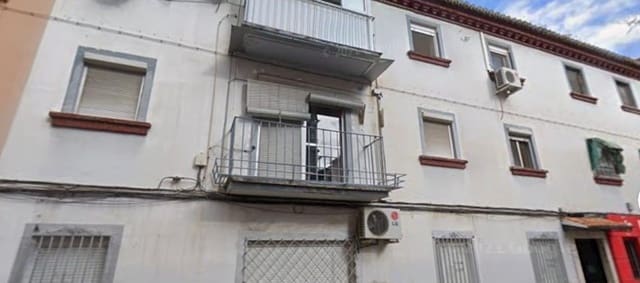 4 soveværelse Lejlighed til salg i Zaidin, Granada by - € 125.000 (Ref: 9287708)