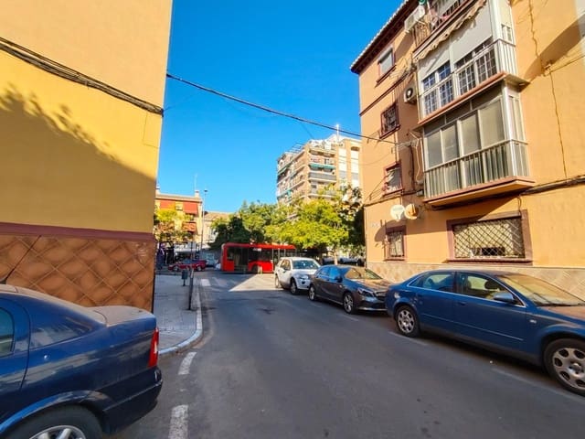 4 soveværelse Lejlighed til salg i Zaidin, Granada by - € 125.000 (Ref: 9287708)