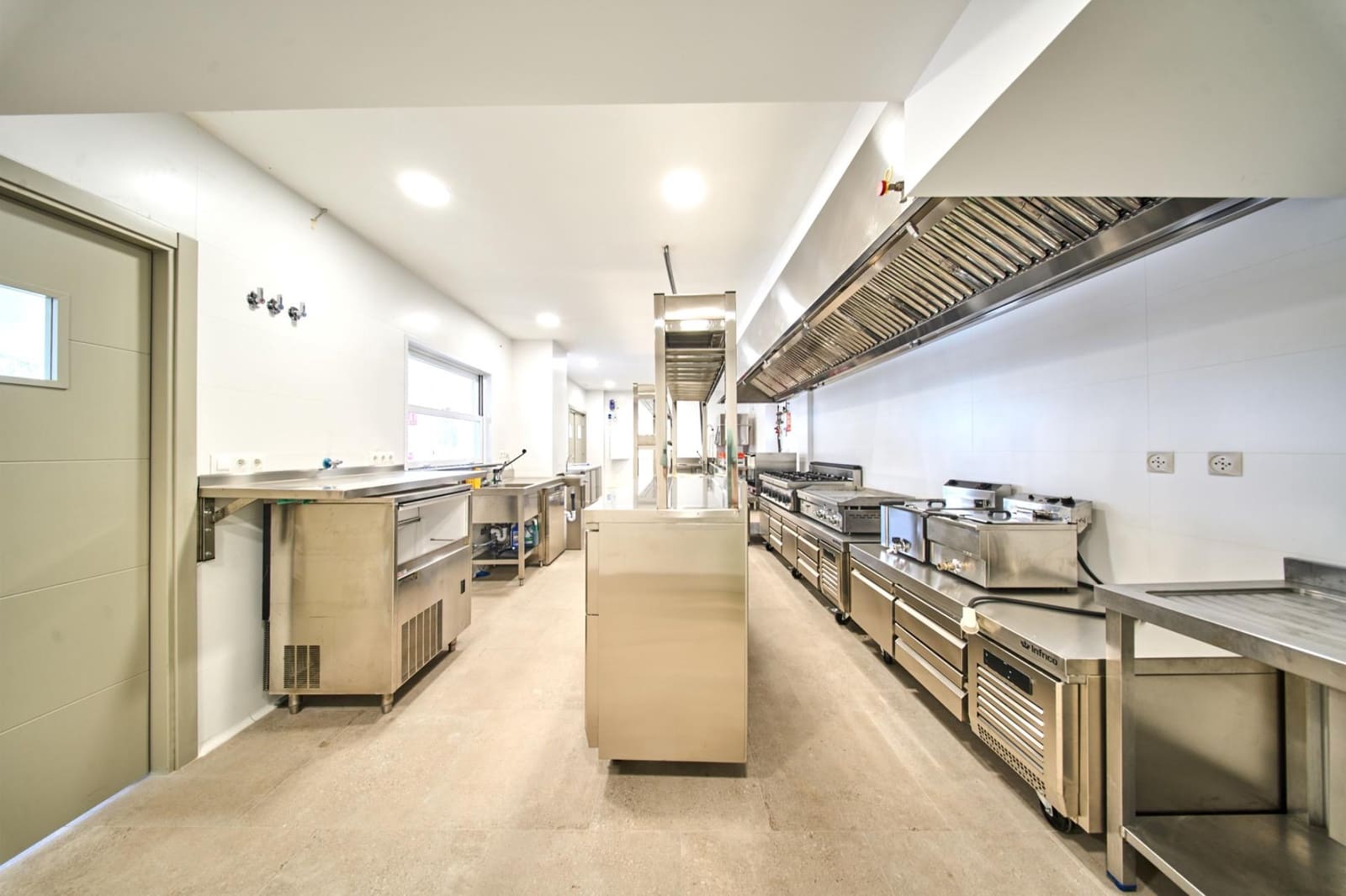 5 camera da letto Villa in vendita in Marbella con piscina garage - 4.750.000 € (Rif: 9301225)