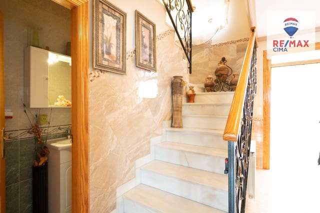 4 chambre Appartement à vendre à Zújar avec garage - 78 000 € (Ref: 9301226)