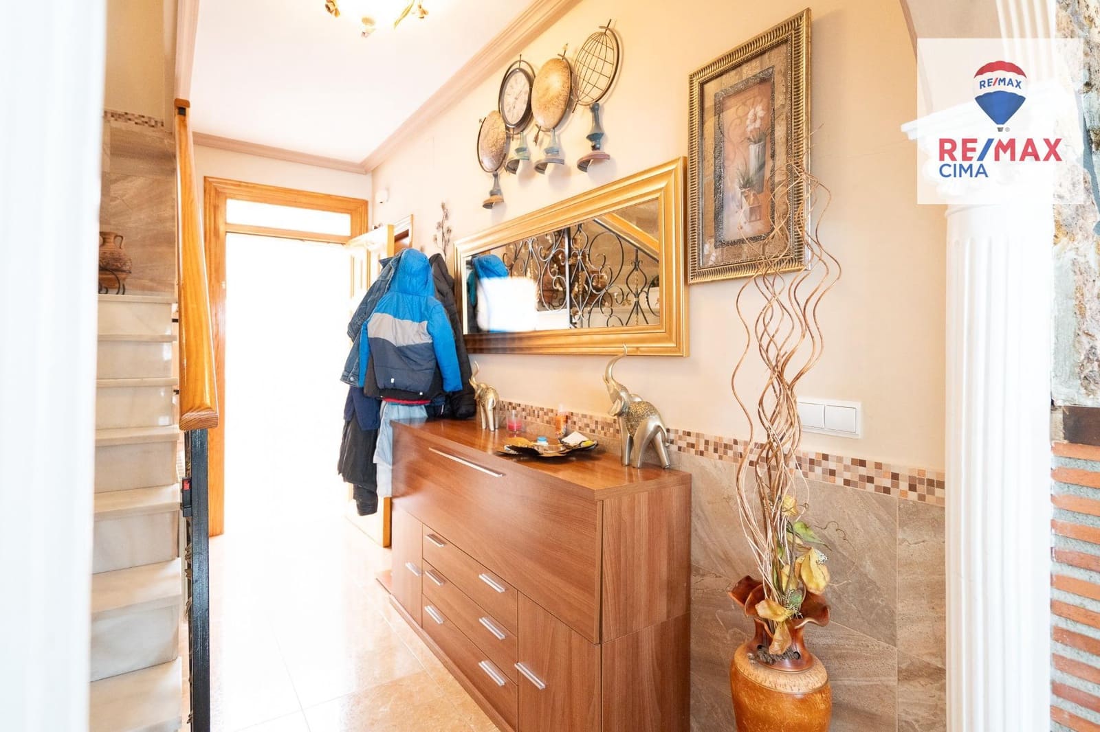 4 slaapkamer Appartement te koop in Zujar met garage - € 78.000 (Ref: 9301226)