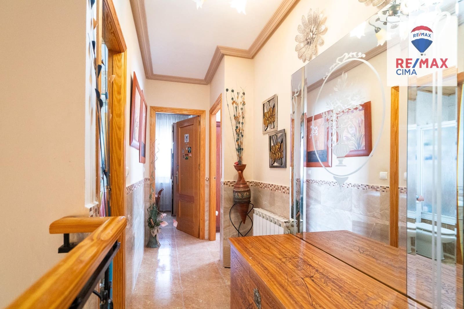 4 slaapkamer Appartement te koop in Zujar met garage - € 78.000 (Ref: 9301226)