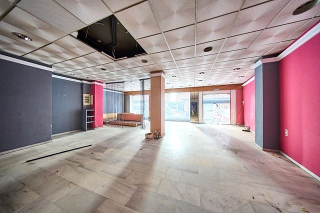 Local Commercial à vendre à Camino de Ronda - Rosaleda, Grenade ville - 350 000 € (Ref: 9303732)