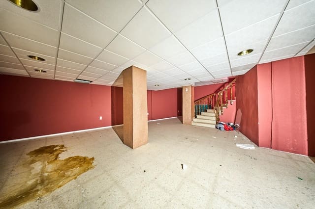 Local Commercial à vendre à Camino de Ronda - Rosaleda, Grenade ville - 350 000 € (Ref: 9303732)