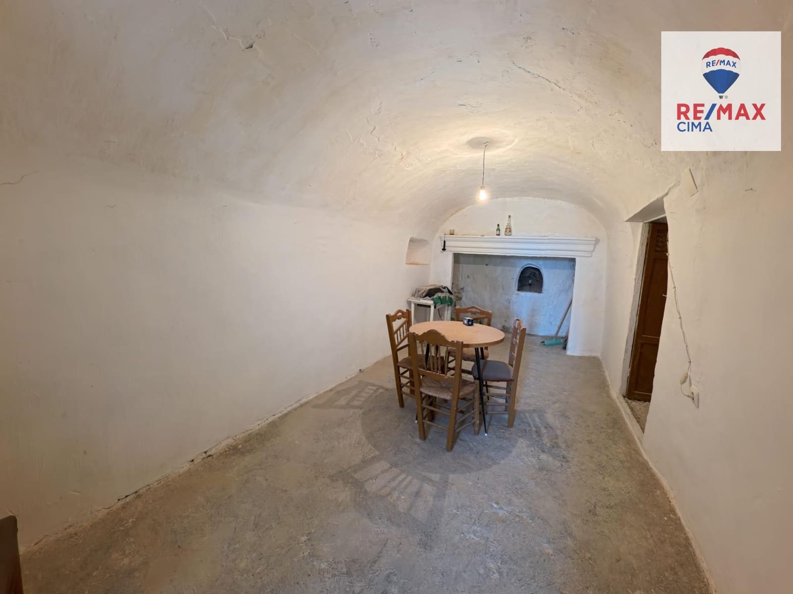 Finka/Dom wiejski na sprzedaż w Benamaurel - 50 000 € (Ref: 9335240)