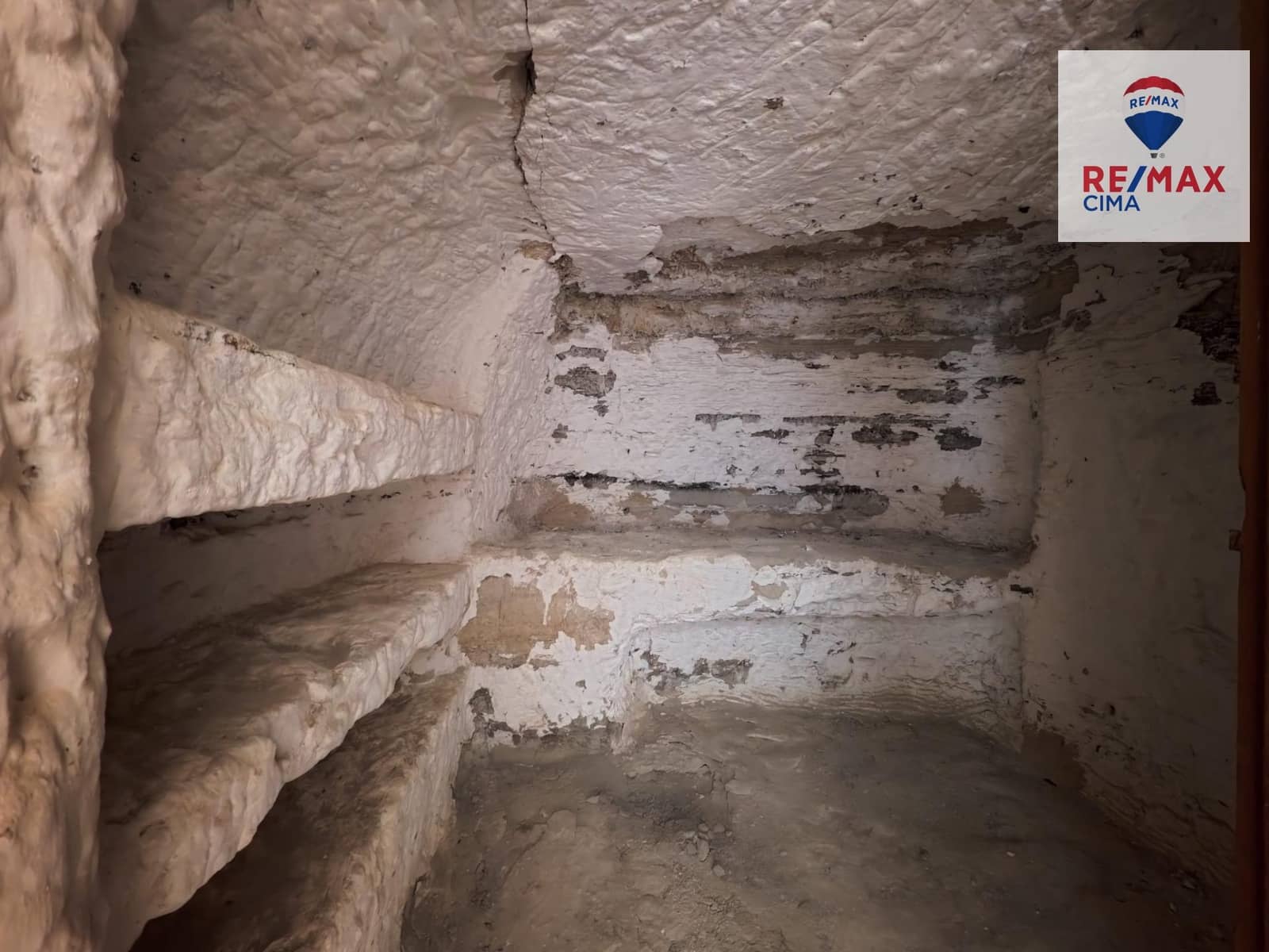 Finka/Dom wiejski na sprzedaż w Benamaurel - 50 000 € (Ref: 9335240)