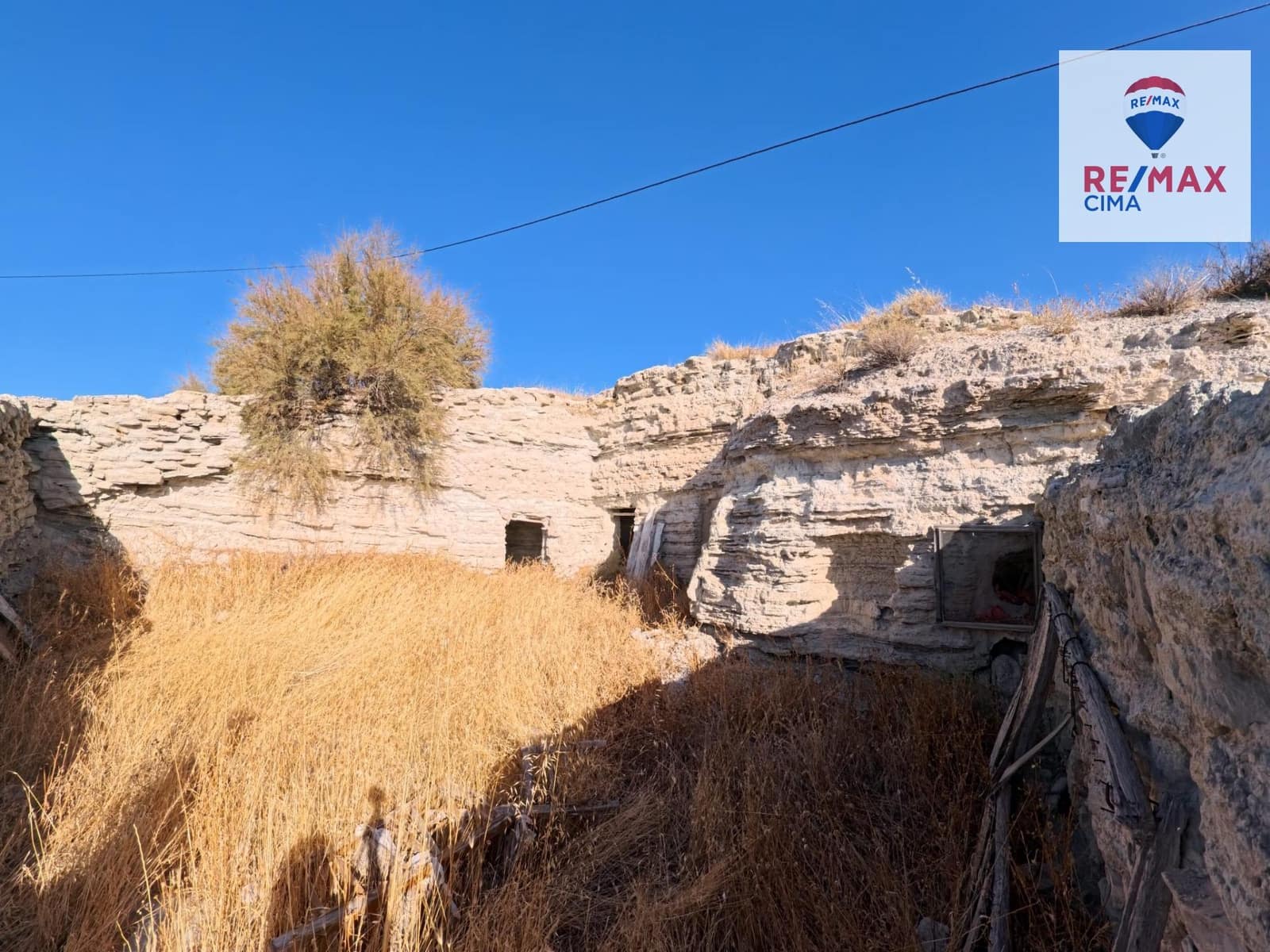 Finka/Dom wiejski na sprzedaż w Benamaurel - 50 000 € (Ref: 9335240)