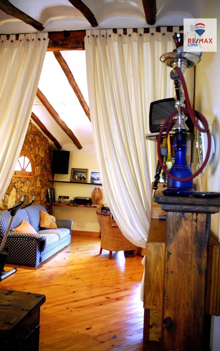 3 bedroom Villa for sale in Baza with garage - € 950,000 (Ref: 9338483)