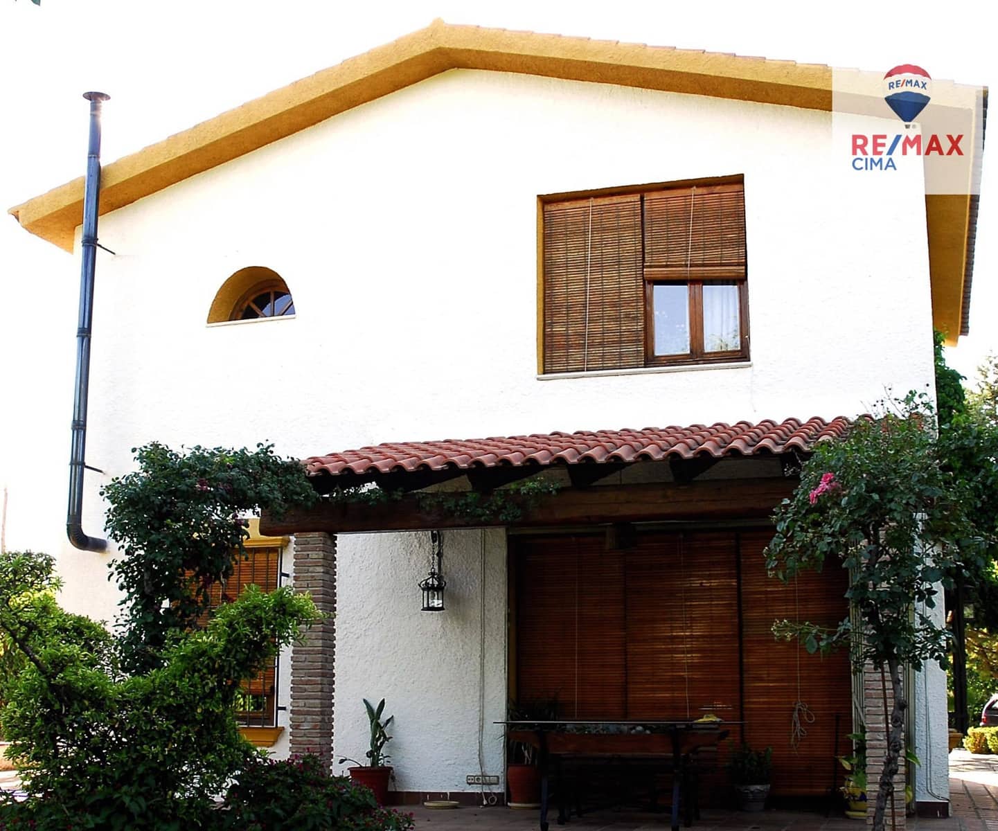 3 bedroom Villa for sale in Baza with garage - € 950,000 (Ref: 9338483)