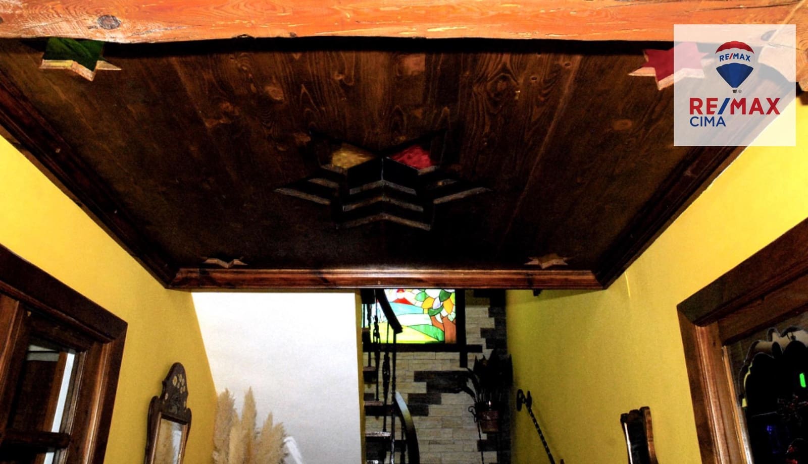 3 bedroom Villa for sale in Baza with garage - € 950,000 (Ref: 9338483)