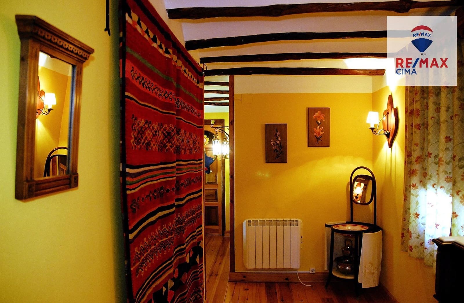 3 bedroom Villa for sale in Baza with garage - € 950,000 (Ref: 9338483)