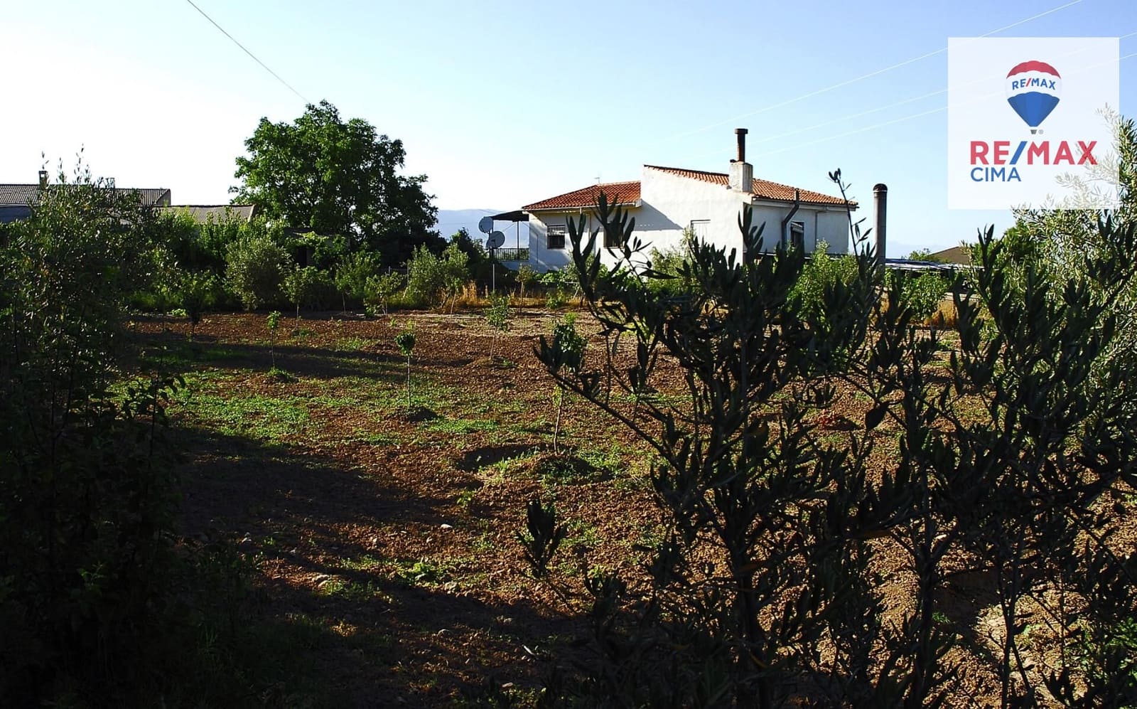 3 bedroom Villa for sale in Baza with garage - € 950,000 (Ref: 9338483)