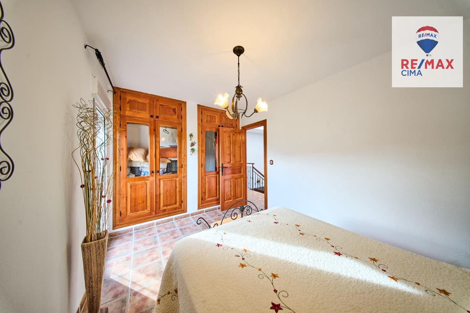 6 quarto Moradia para venda em Atarfe com piscina - 300 000 € (Ref: 9341392)