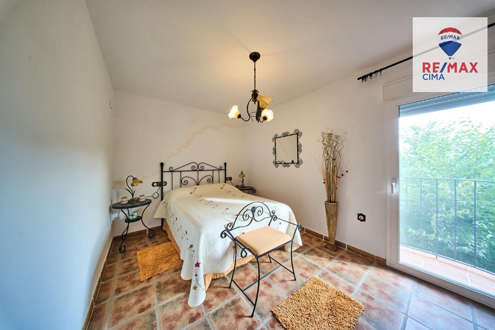 6 quarto Moradia para venda em Atarfe com piscina - 300 000 € (Ref: 9341392)