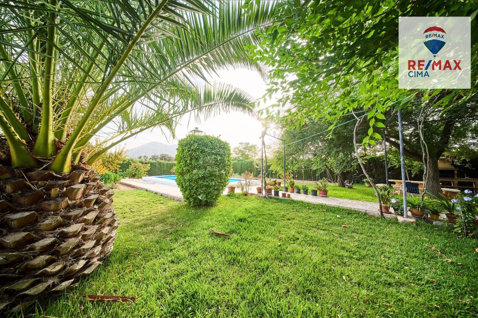 6 quarto Moradia para venda em Atarfe com piscina - 300 000 € (Ref: 9341392)