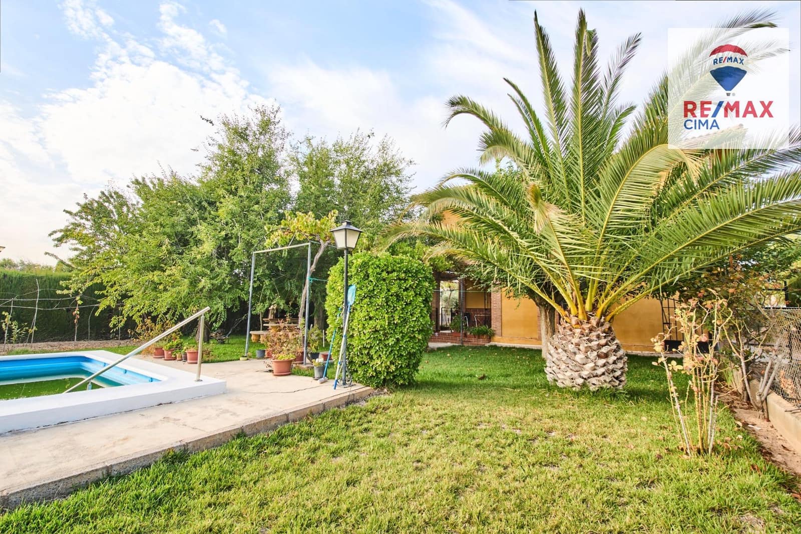 6 quarto Moradia para venda em Atarfe com piscina - 300 000 € (Ref: 9341392)