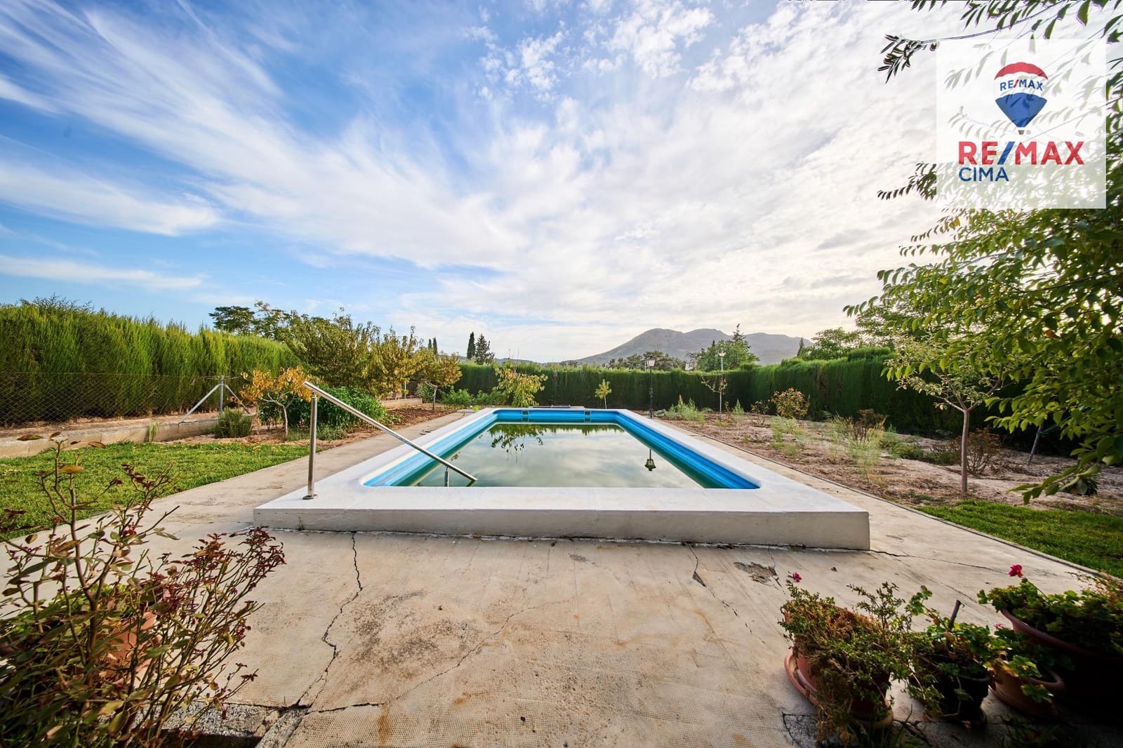 6 quarto Moradia para venda em Atarfe com piscina - 300 000 € (Ref: 9341392)