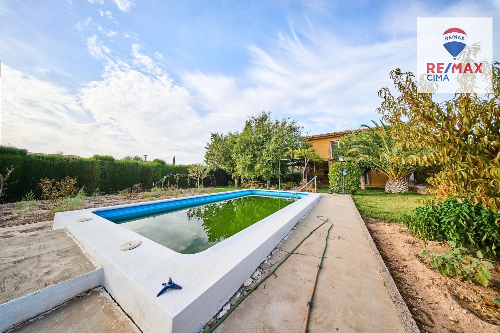 6 quarto Moradia para venda em Atarfe com piscina - 300 000 € (Ref: 9341392)
