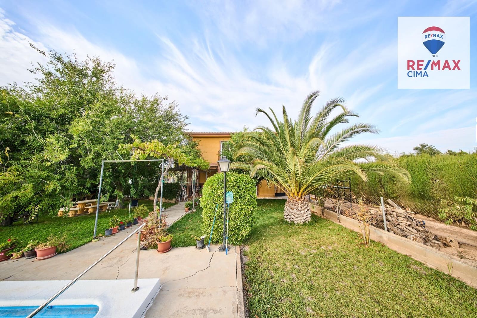 6 quarto Moradia para venda em Atarfe com piscina - 300 000 € (Ref: 9341392)