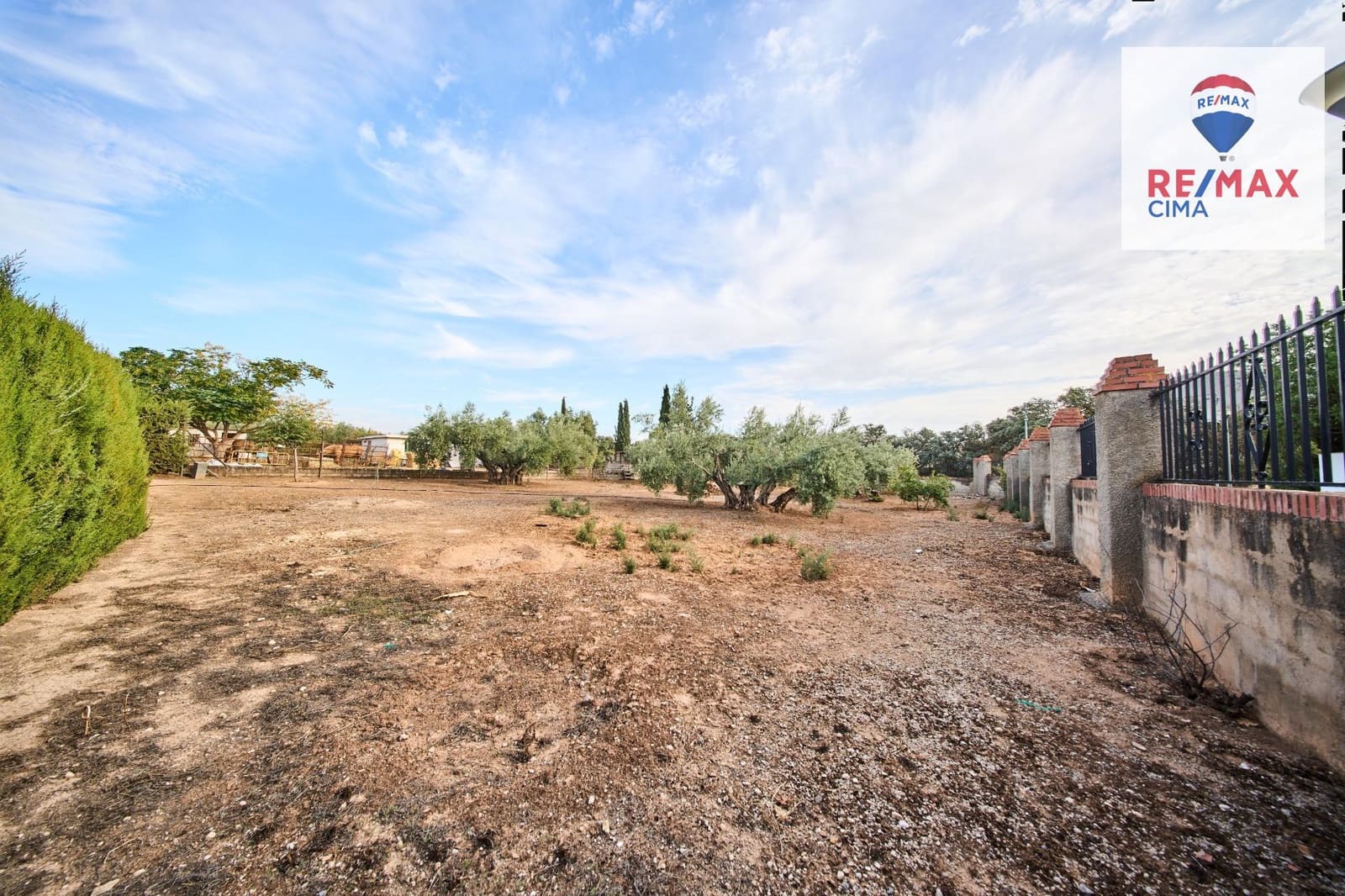 6 quarto Moradia para venda em Atarfe com piscina - 300 000 € (Ref: 9341392)