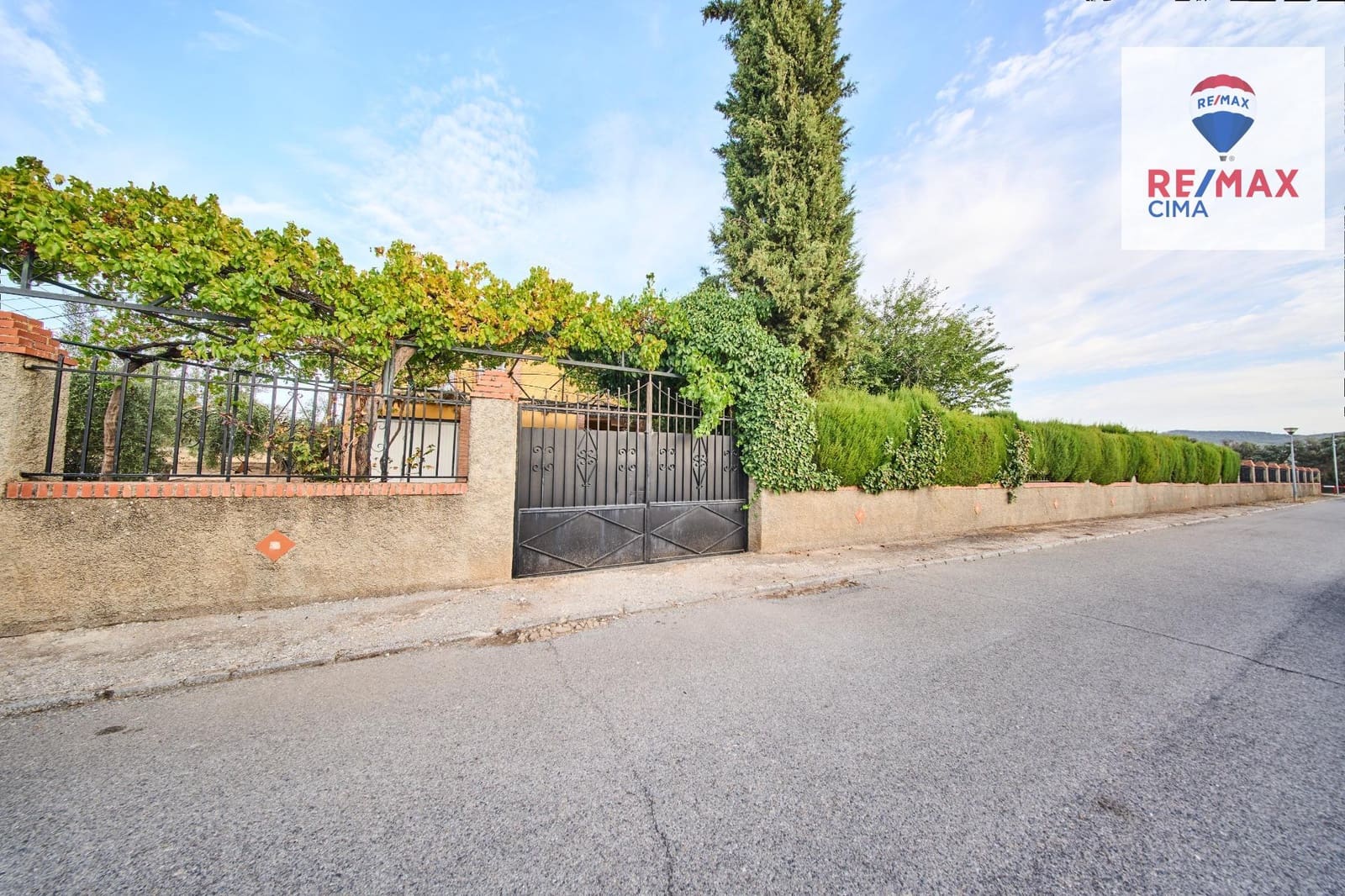 6 quarto Moradia para venda em Atarfe com piscina - 300 000 € (Ref: 9341392)