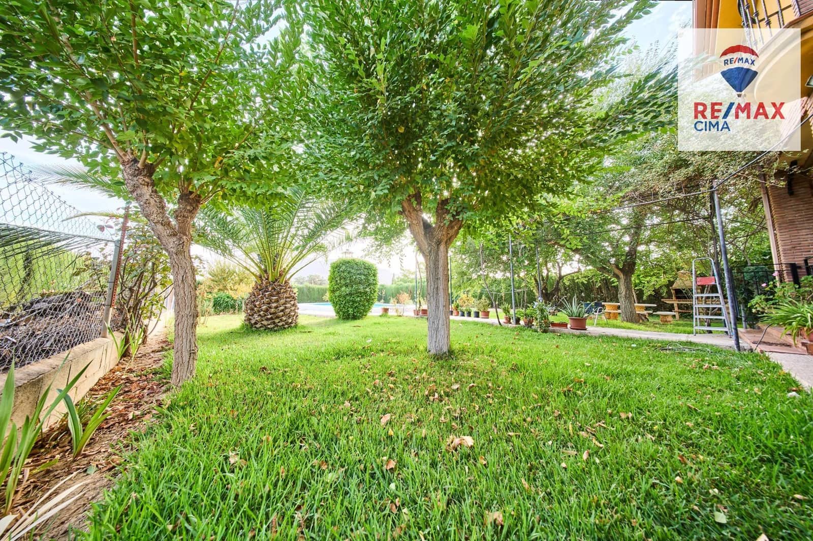 6 quarto Moradia para venda em Atarfe com piscina - 300 000 € (Ref: 9341392)