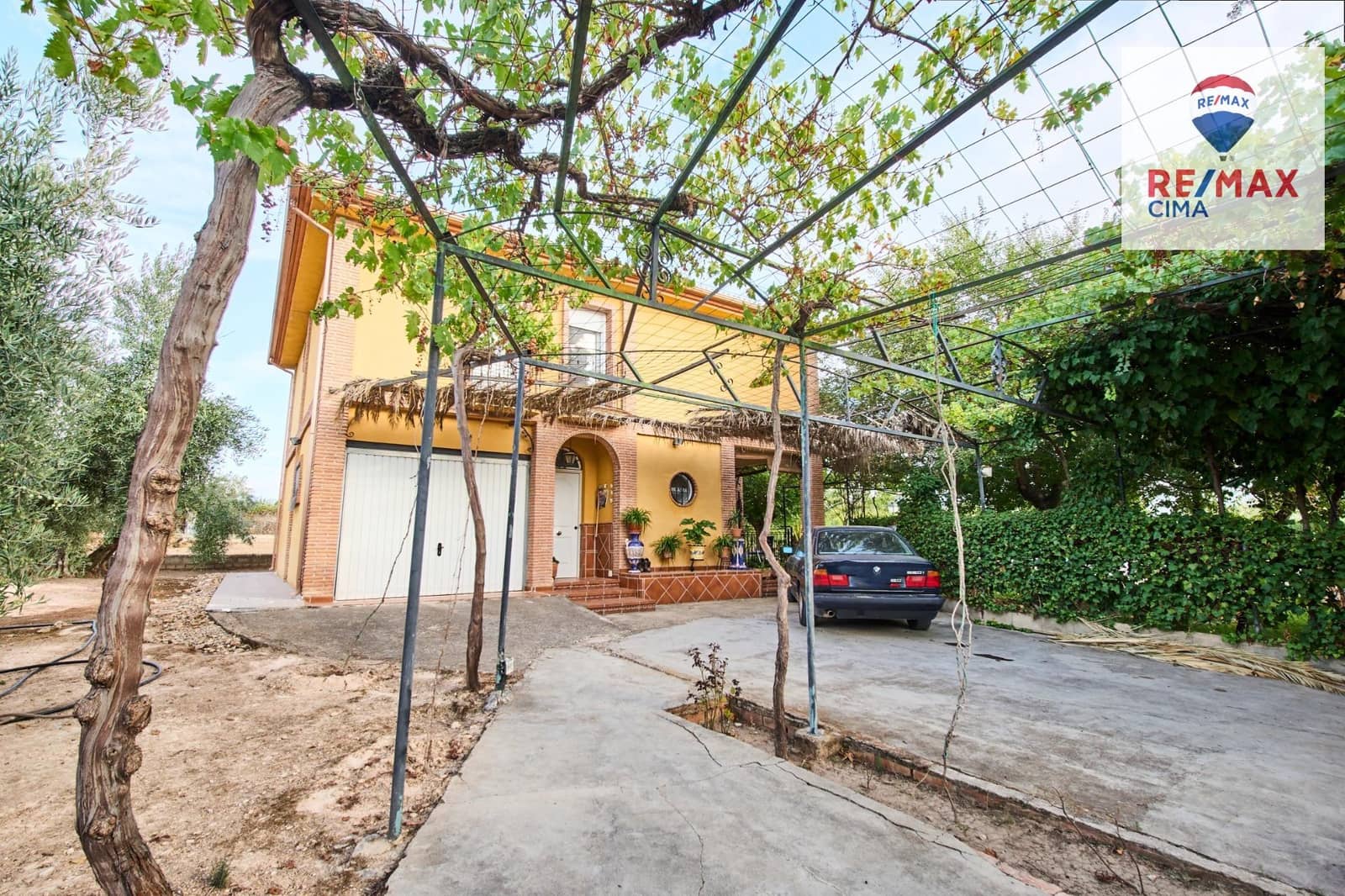 6 quarto Moradia para venda em Atarfe com piscina - 300 000 € (Ref: 9341392)