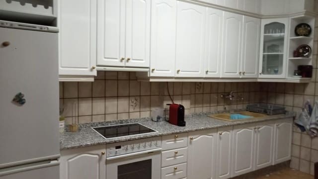 5 slaapkamer Appartement te koop in Albacete stad met zwembad garage - € 255.000 (Ref: 9344976)