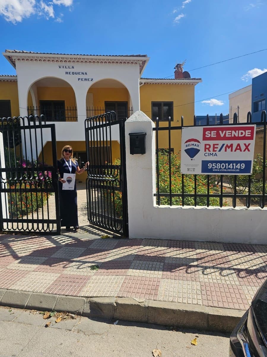 5 Zimmer Apartment zu verkaufen in Albacete Stadt mit Pool Garage - 255.000 € (Ref: 9344976)