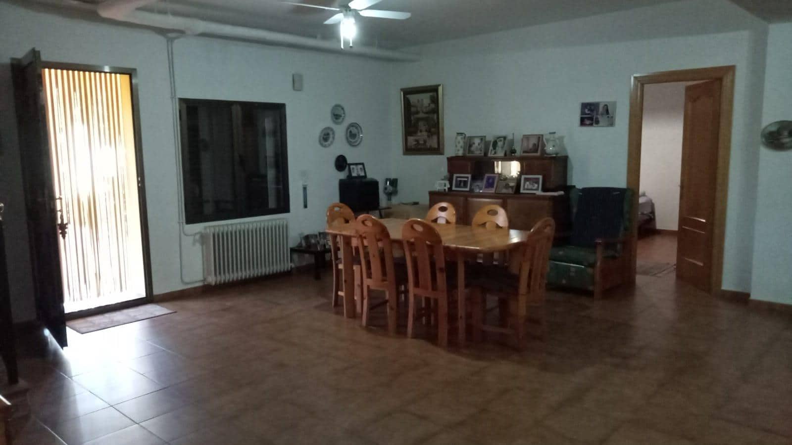 5 Zimmer Apartment zu verkaufen in Albacete Stadt mit Pool Garage - 255.000 € (Ref: 9344976)