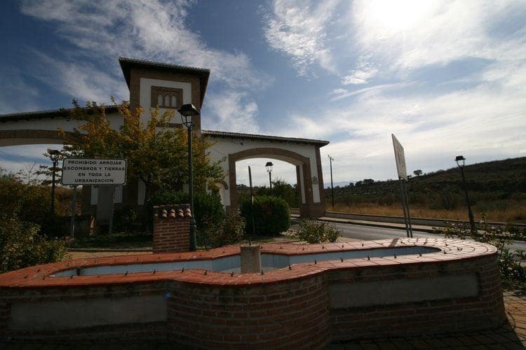 Building Plot for sale in Jun - € 65,000 (Ref: 9347633)